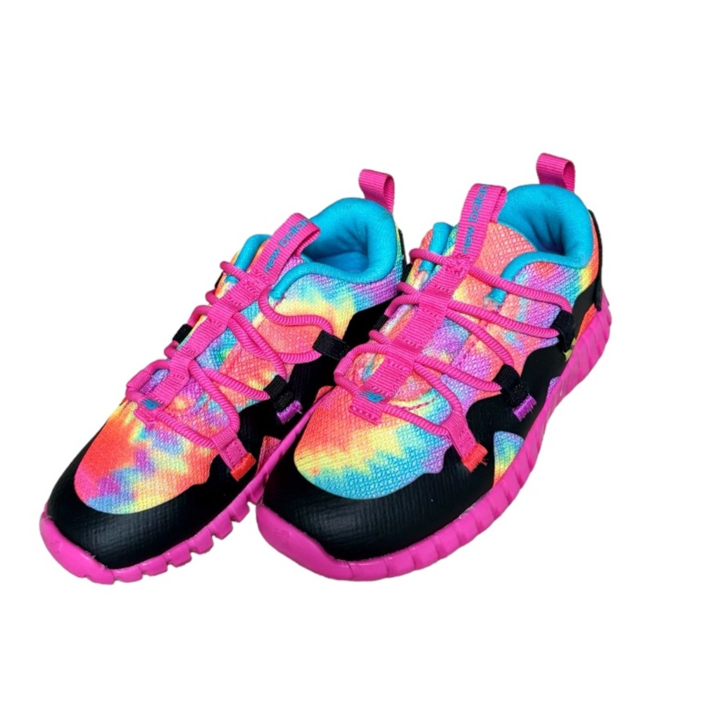 New with box New Balance little girls size 10 tennis shoes